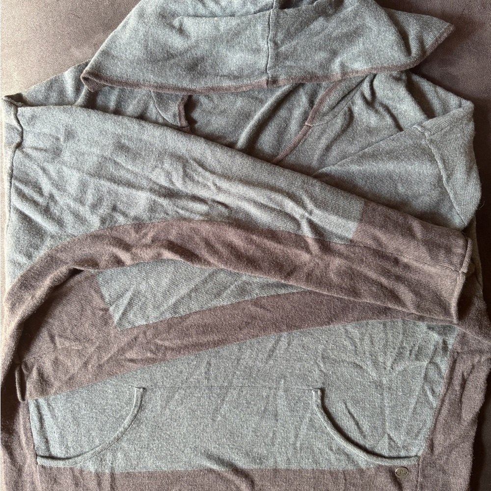 prana women’s two toned hoody sweater